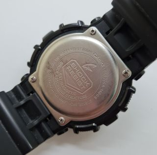 Reloj Casio G-Shock GA-140GB Negro Dorado