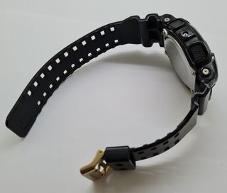 Reloj Casio G-Shock GA-140GB Negro Dorado