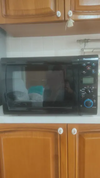 Forno microonde combinato Panasonic + grill