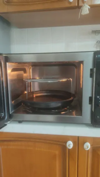 Forno microonde combinato Panasonic + grill