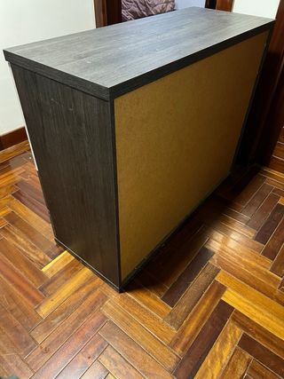 Cómoda 4 cajones mármol y madera