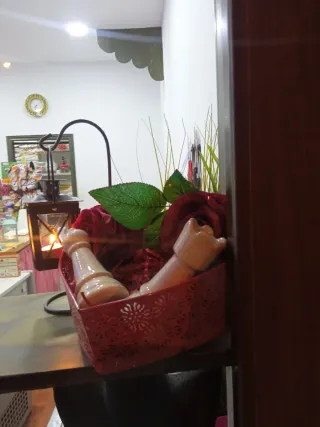 Cesta Corazón Roja con Decoración, vintage nuevo.