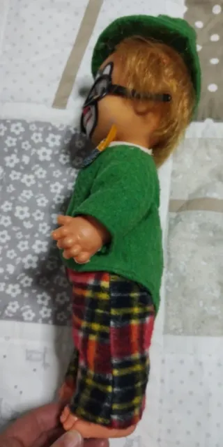 Payaso vintage con sombrero y pajarita