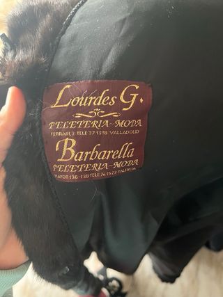 Abrigo de piel marrón