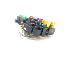 CAJA RELES / FUSIBLES CITROEN C3 (12)
