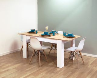 Mesa Comedor Extensible + 4 Nordicas Oferta