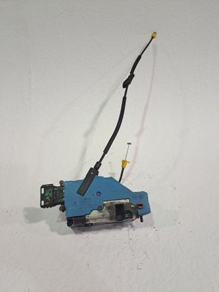 CERRADURA PUERTA TRASERA DERECHA PEUGEOT 206 BERLINA