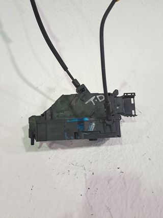 CERRADURA PUERTA TRASERA DERECHA PEUGEOT 206 BERLINA