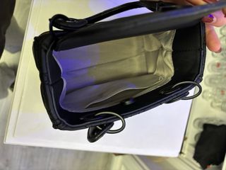 Bolso pequeño negro sin usar