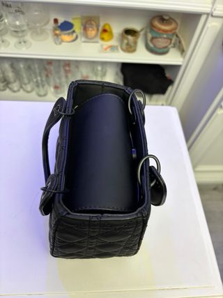 Bolso pequeño negro sin usar