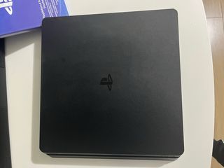 PS4 Slim 500GB Negra + Mando Azul