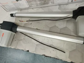 Automatismo SCS Sentinel MVE0100 MOTORIZACIÓN