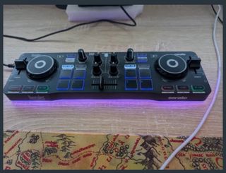 Controladora DJ Hercules Control Starlight