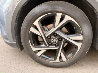 Toyota C-HR 2023