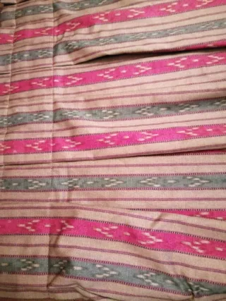 Cortina de tapicería rayas beige,verde y granate