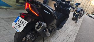 Kymco AK 550 ABS Maxi Scooter