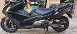 Kymco AK 550 ABS Maxi Scooter