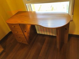 Mesa escritorio de madera