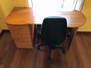 Mesa escritorio de madera