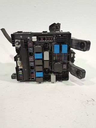 CAJA RELES / FUSIBLES HYUNDAI IX35 (4)