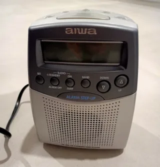 Radio Reloj Digital Aiwa FM/MW/LW FR-DA400