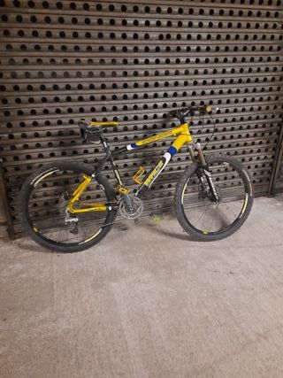 Bicicleta de Montaña Conor Amarilla