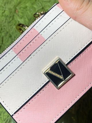 Cartera Victoria's Secret Rosa con Llavero