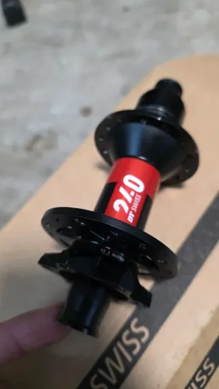 Cubo DT Swiss 240 de trás 148x12