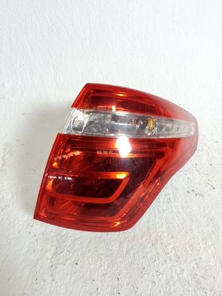 PILOTO TRASERO DERECHO CITROEN C4 BERLINA (3)