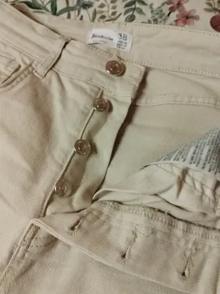 Pantalón Flare Stradivarius Crema Talla M