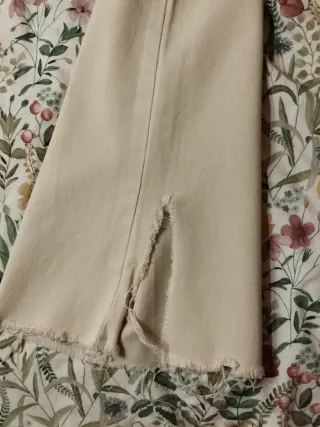 Pantalón Flare Stradivarius Crema Talla M