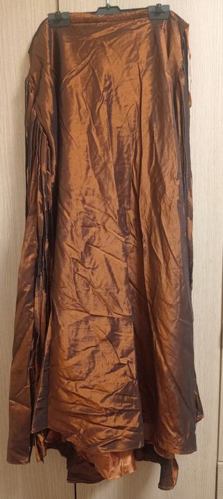 Falda larga marrón satinada