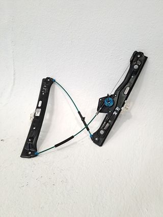 ELEVALUNAS DELANTERO DERECHO BMW 1 (F20) (2)