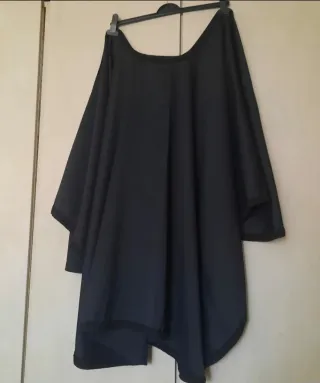 Capa negra mujer hecha a mano