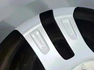 Opel Insignia 2008 - Llanta de 17" nueva u.2