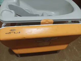 Bañera bebé y cambiador plegable precio negociable