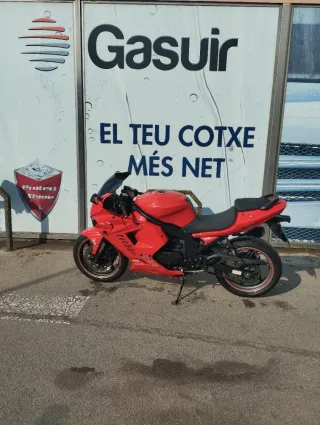Hyosung 125 con motor 250 se lleva con carnet B