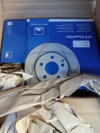 Frenada 320 Golf V GTI