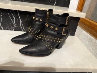 Botines Michael Kors Tachuelas Negro y Dorado