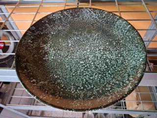 Bol de cerámica negro y gris