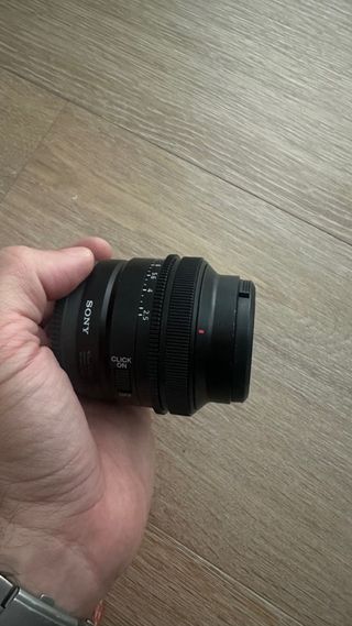 Objetivo Sony FE 40mm f/2.5 G