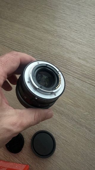 Objetivo Sony FE 40mm f/2.5 G