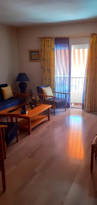 Poltrone appena rivestite. Unità a 110€. Ne ho 2