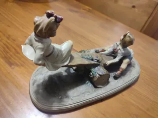 Figura de porcelana de rosas