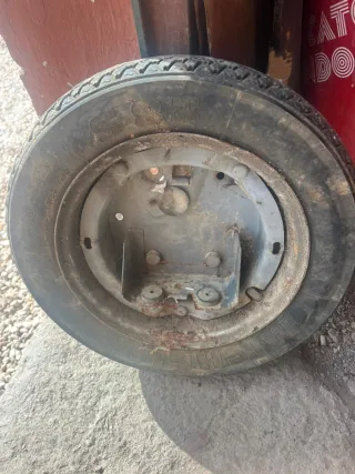 Rueda de repuesto Vespa PK XL ELESTART