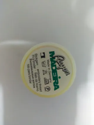 Hilo Rayón Dorado Col. 1024