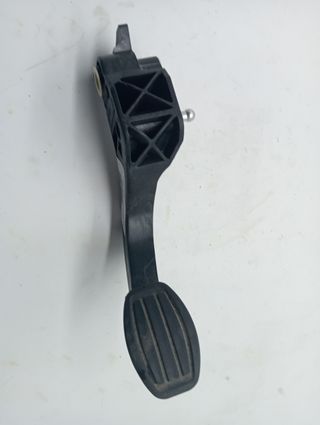 PEDAL EMBRAGUE PEUGEOT 2008 (P1) (3)