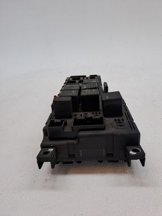 CAJA RELES / FUSIBLES VOLVO XC70