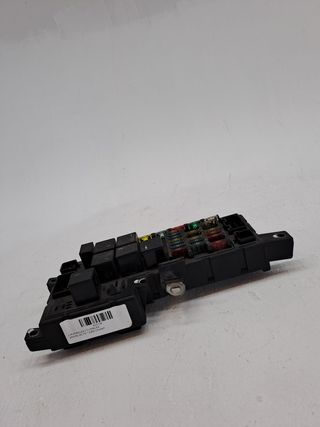 CAJA RELES / FUSIBLES VOLVO XC70