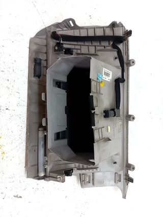 GUANTERA VOLVO C30 (533)